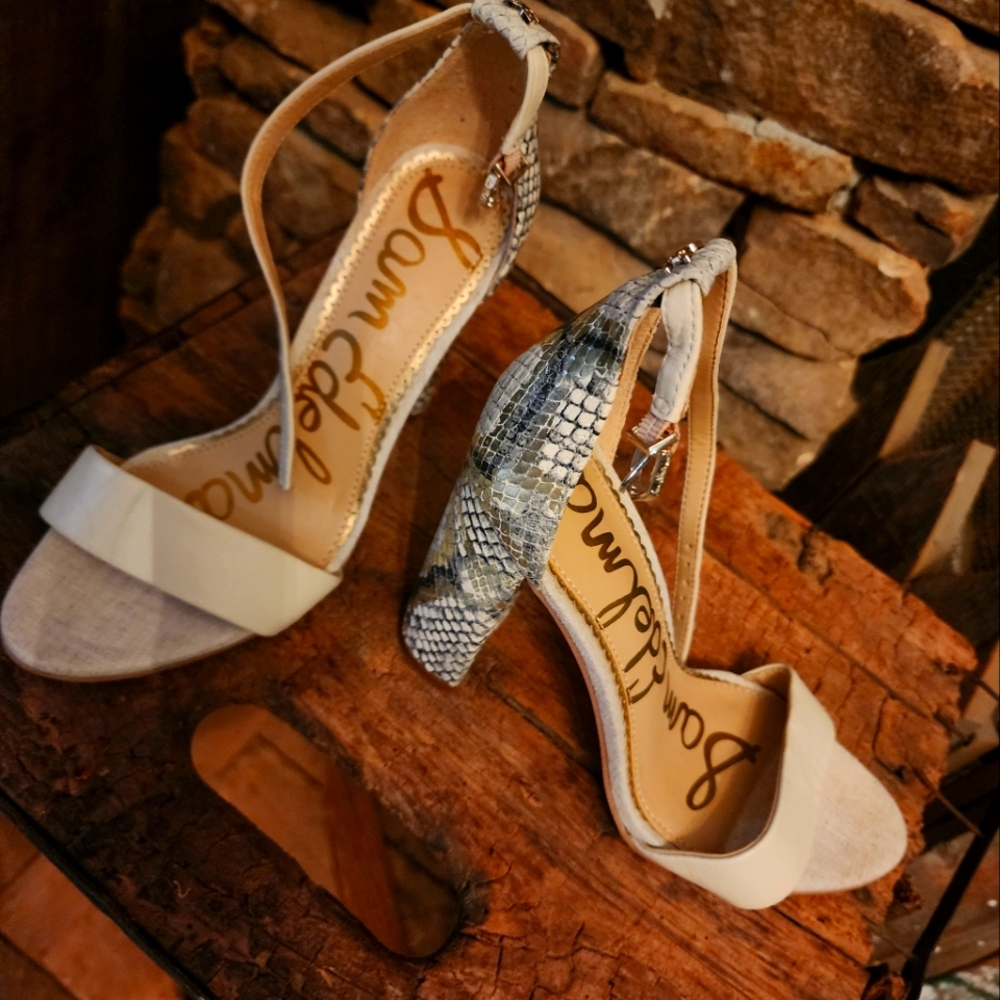 Sam Edelman Cream Sandals Versatile Minimalist Design